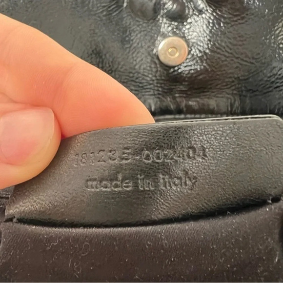 Yves Saint Laurent croc embossed tote bag - Picture 10 of 15